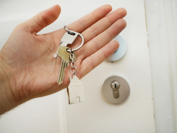 https://DennisKraus.StopRentingStartOwning.com